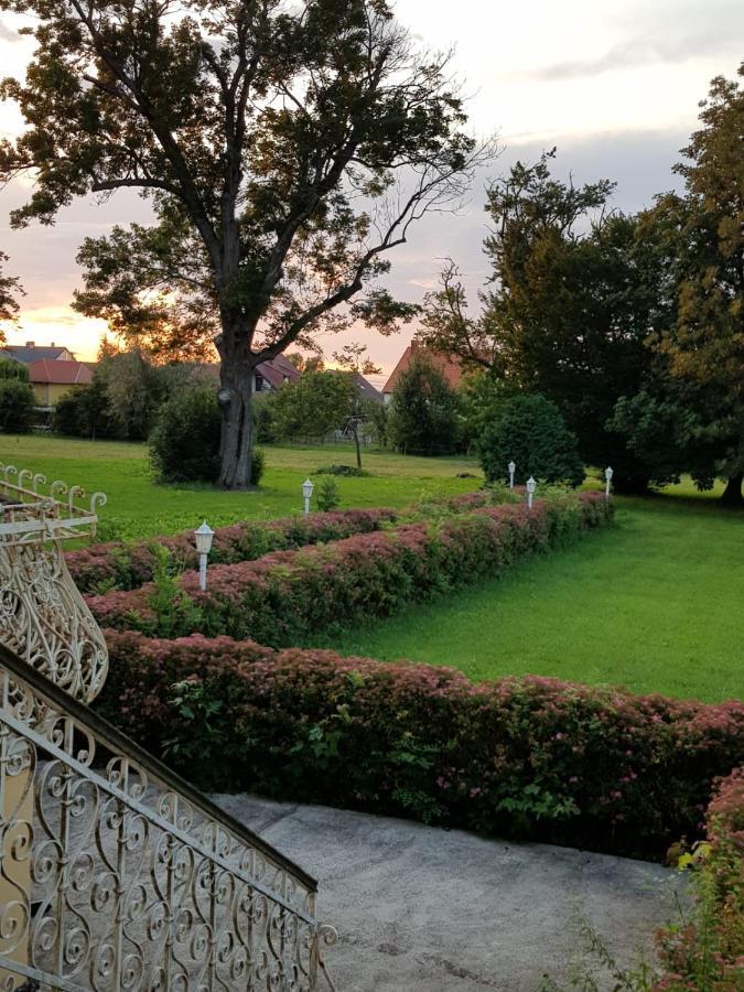 Rosenberg Kuria Bed & Breakfast Taplanszentkereszt Luaran gambar