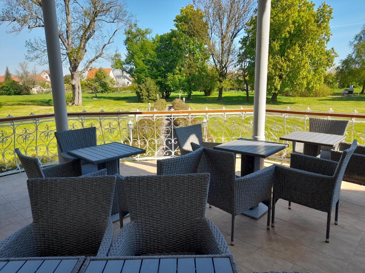 Rosenberg Kuria Bed & Breakfast Taplanszentkereszt Luaran gambar