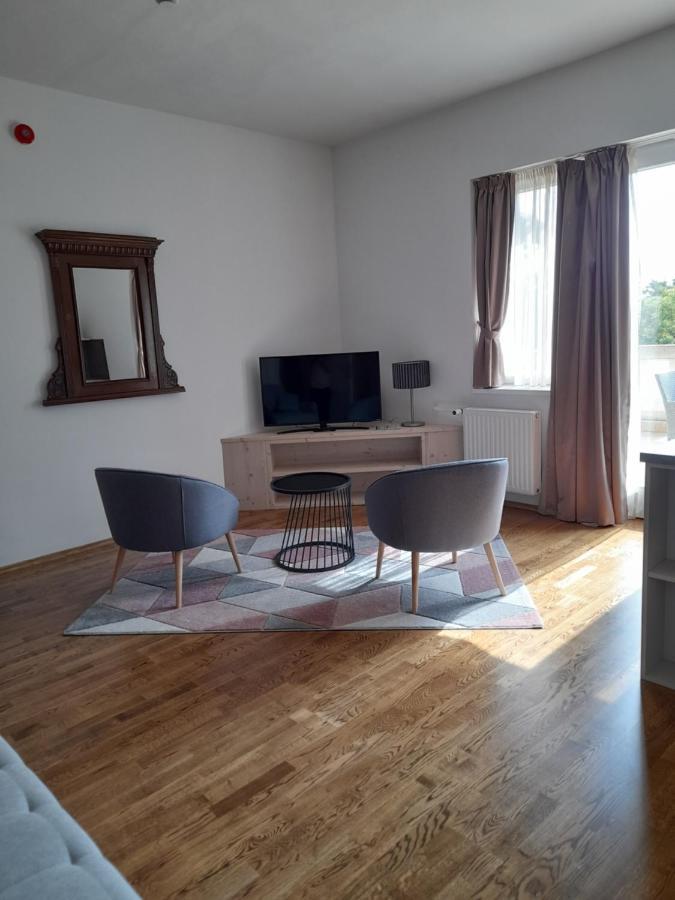 Rosenberg Kuria Bed & Breakfast Taplanszentkereszt Luaran gambar